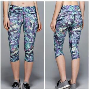 Lululemon Run Inspire Crop 8